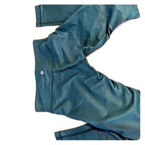 Teal Lulu wonder under crop